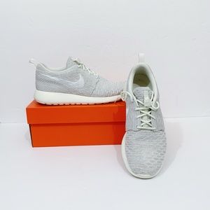 NIKE Woman’s Air Zoom Pegasus 34 Size 8